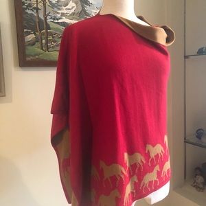 Ronner Design Poncho with horse design.